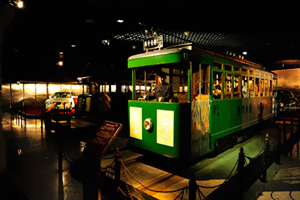 modelo de tren antiguo del Museo de Historia Municipal de Shanghái