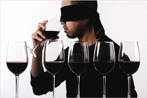 Probar el vino tinto de China