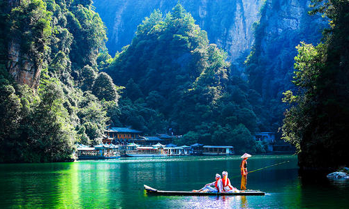 Baofeng Lake