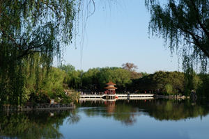 Lago Yanxiu nel Parco Nazionale dei Fiori Cinese
