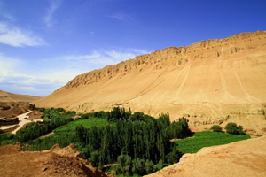 Paesaggio esterno delle Grotte